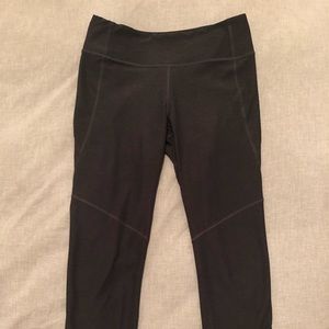Outdoor Voices 3/4 Warm Up Legging Charcoal Sz M